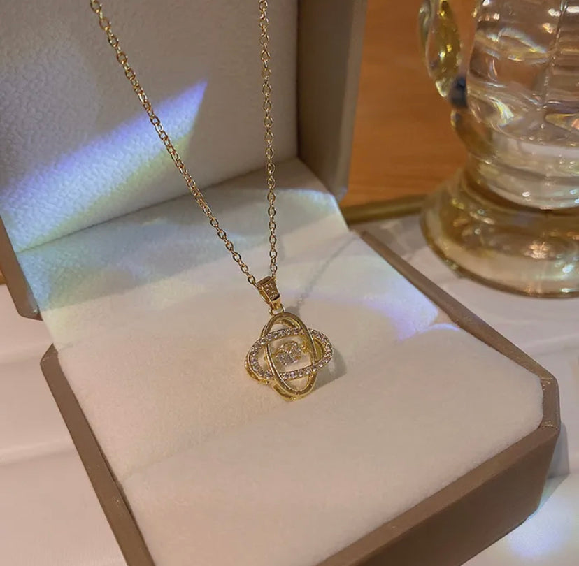 Brisa necklace