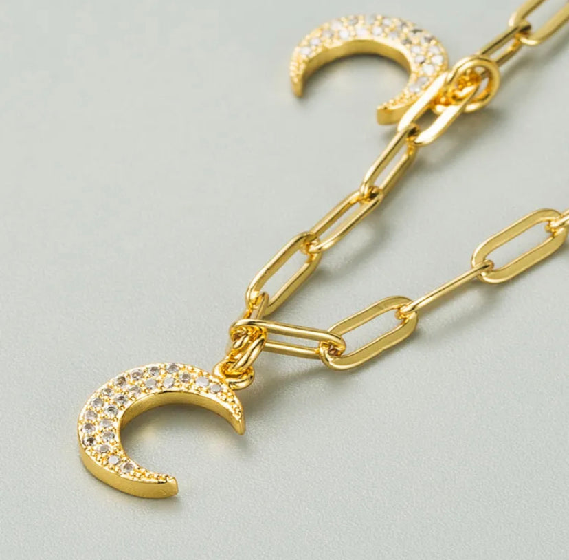 Multiplated crescent moon